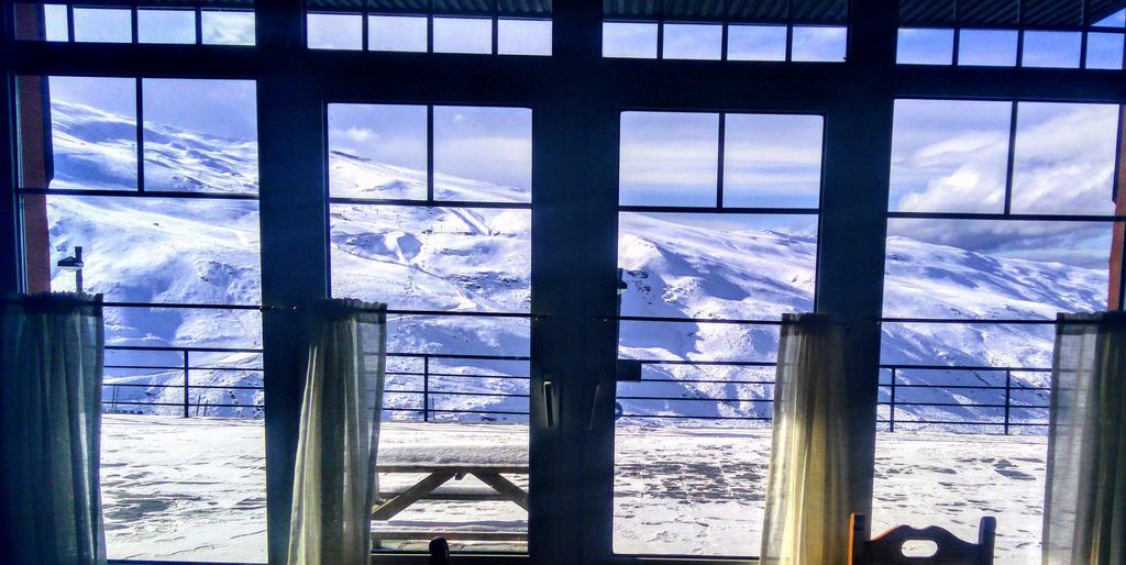 Hotel Montesol Arttyco Сиера Невада Екстериор снимка